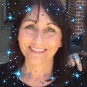 Meet your Posher, Holly